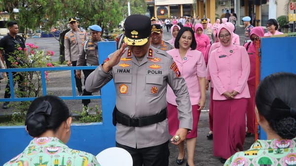 Kunjungan Kerja ke Polresta Palangka Raya, Kapolda Kalteng Resmikan Berbagai Fasilitas Pendukung