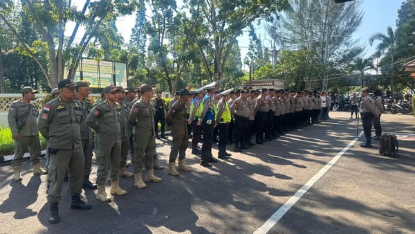 Polresta Pontianak Laksanakan Pengamanan Audiensi Buruh di Disnakertrans Kalbar