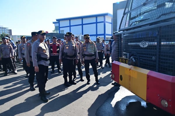 Polda Kalsel Gelar Apel Kesiapsiagaan Karhutla Dan Dalmas, Pastikan Personel Serta Sarpras Siap Amankan Banua