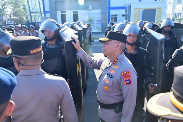 Polda Kalsel Siagakan Personel dan Sarpras Lewat Apel Karhutla dan Dalmas, Jamin Keamanan Wilayah