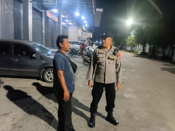 Patroli Dialogis Enggang Timur Ajak Security Pegadaian Jaga Kamtibmas