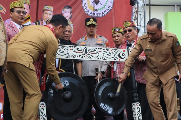 Kapolresta Pontianak Hadiri Pembukaan Naik Dango Ke-3 di Rumah Radakng