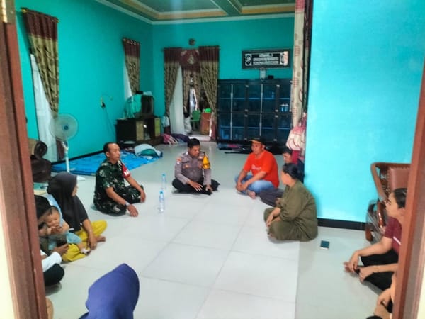 Bhabinkamtibmas Siantan Tengah Selesaikan Perselisihan Warga Lewat Problem Solving
