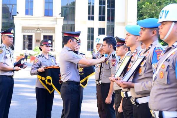 Polda Jambi Gelar Upacara PTDH, Empat Personel Diberhentikan Tidak Dengan Hormat