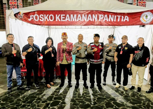 Polsek Pontianak Kota Bersama Polresta Pontianak Amankan Closing Naik Dango Ke-3 di Rumah Radakng