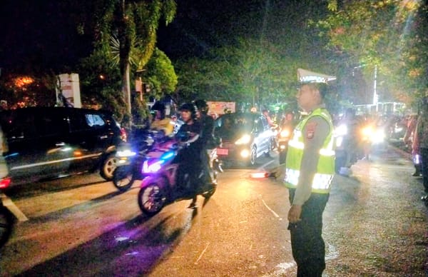 Pengamanan Closing Naik Dango Ke-3 Berlangsung Kondusif, Polsek Pontianak Kota Bersinergi dengan Polresta Pontianak