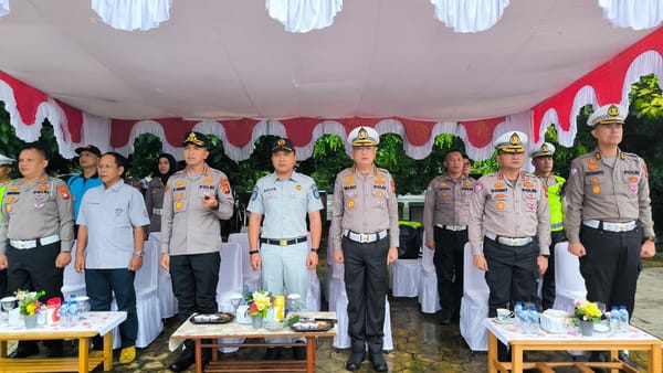 Satlantas Polresta Pontianak Bersama Polres Kubu Raya dan Ditlantas Polda Kalbar Perkuat Kamtibmas Lewat Apel Kopdar Ojol