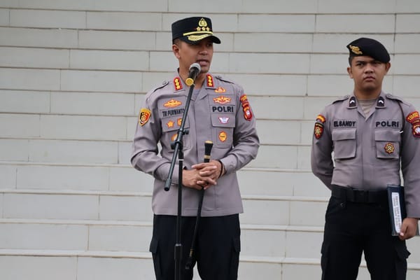 Kapolresta Pontianak Pimpin Apel Pagi, Tekankan Disiplin dan Kepatuhan SOP