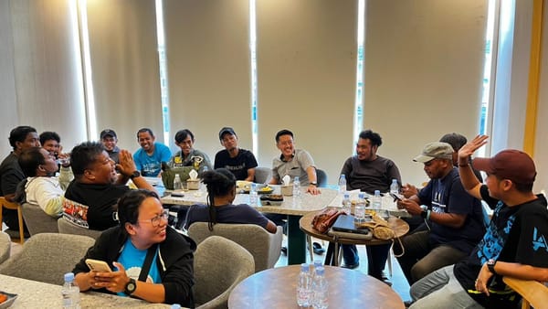 Satgas Damai Cartenz Pererat Hubungan dengan Insan Pers di Timika