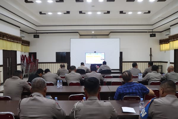Zoom Meeting Kapolri Bahas Isu Global, Polresta Pontianak Turut Mengikuti