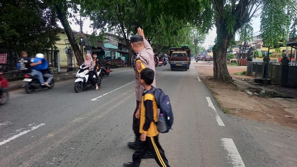 Strong Point Pagi Polsek Pontianak Barat, Upaya Cegah Kemacetan dan Kecelakaan