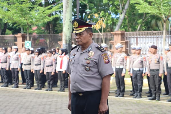 Momentum Penghargaan, Kapolresta Pontianak Pimpin Apel Kenaikan Pangkat Pengabdian Personel