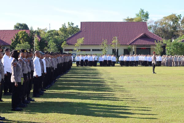 Kapolda Kalteng Puji Personel Usai Sukses Amankan Peringatan Hari Buruh