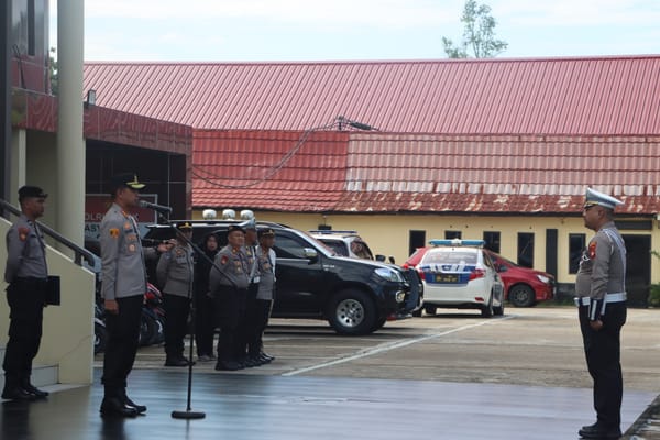 Apel Pagi Dipimpin Kapolresta Pontianak, Personel Polresta Pontianak Dilepas Berangkat Haji