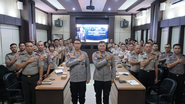 Sampaikan Arahan ke Personel Ditbinmas, Wakapolda Kalteng: Aktif Sambangi Masyarakat