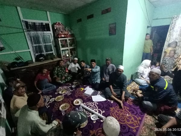 Bhabinkamtibmas Kelurahan Sei Beliung Hadiri Peremajaan RT, Ajak Warga Jaga Kamtibmas