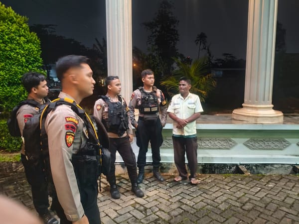 Patroli Enggang Polresta Pontianak Gencarkan Sambang Dialogis untuk Tekan Kriminalitas Malam