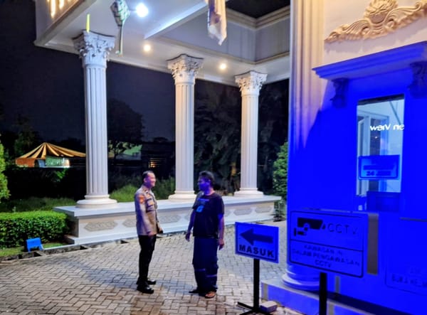 Ciptakan Rasa Aman, Patroli Enggang Perkuat Monitoring Malam di Komplek Ampera Emerald