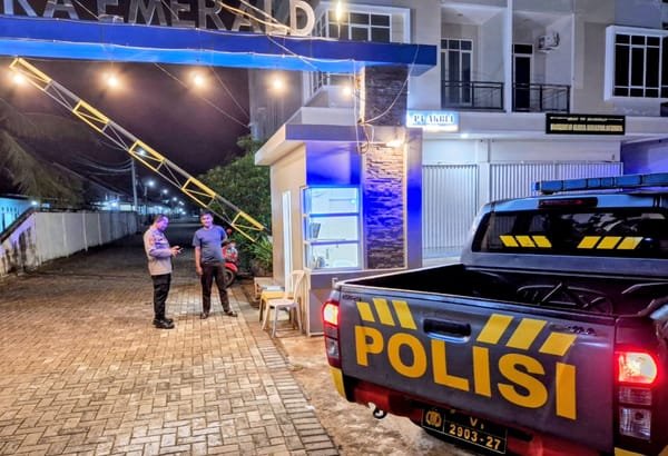 Jaga Keamanan Lingkungan Malam Hari, Patroli Enggang Sambangi Komplek Ampera Emerald