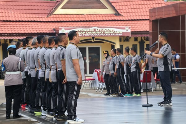 Tingkatkan Stamina dan Soliditas, Wakapolresta Pontianak Gelar Olahraga Bersama Personel