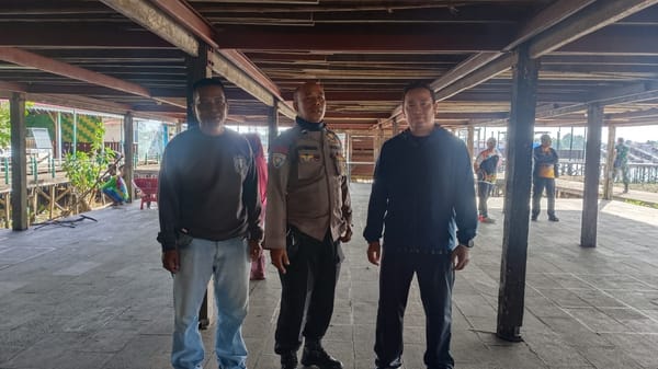Sambut Kedatangan Ibu Wakil Presiden, Bhabinkamtibmas Bansir Laut Lakukan Monitoring di Kawasan Cagar Budaya