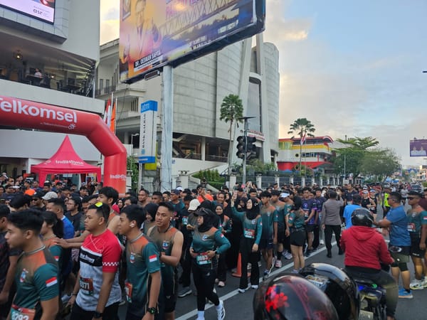 Polresta Pontianak Kawal Ketat Pengamanan Kegiatan “SIMPATI X Haris Hotel Fun Run” demi Kelancaran dan Keselamatan Peserta