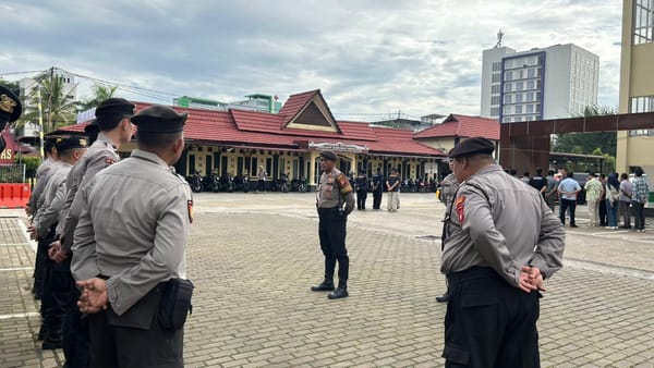 Kasat Samapta Polresta Pontianak Berikan Waskat dan Arahan Kedisiplinan Personel