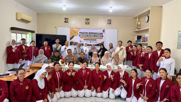 Bhabinkamtibmas Polsek Pontianak Kota Hadiri Praktik Keperawatan Komunitas, Keluarga & Gerontik Kelas RPL Iteks Muhammadiyah Kalbar