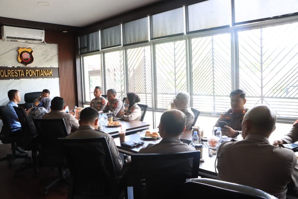 Pimpin Anev Rutin, Kapolresta Pontianak Tekankan Soliditas dan Optimalisasi Pelayanan Kepada Masyarakat