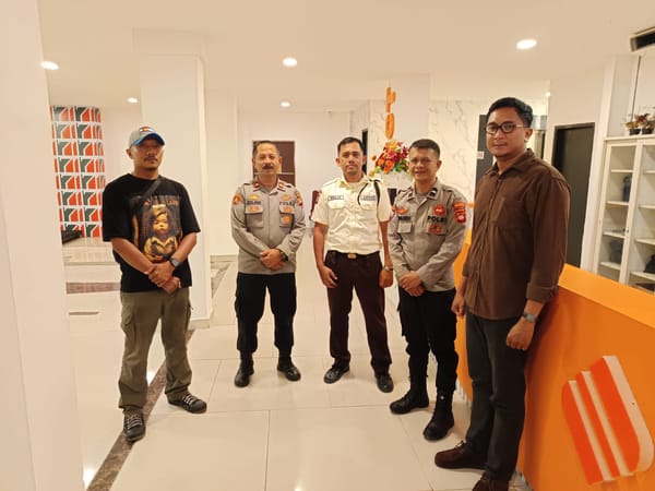 Polsek Pontianak Kota Perketat Pengamanan Ibadah Kenaikan Yesus Kristus di Sejumlah Gereja