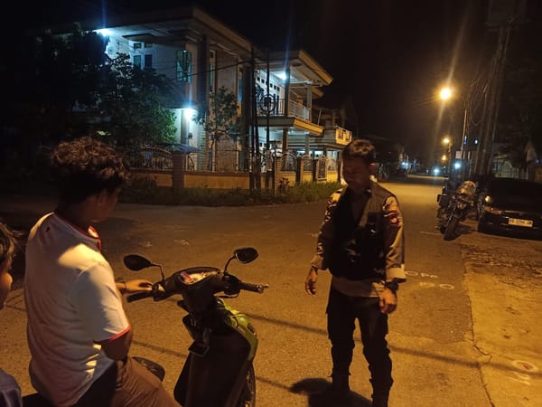 Pererat Kedekatan dengan Warga, Enggang Polsek Pontianak Barat Gelar Patroli Dialogis