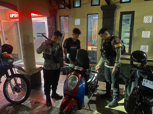 Respons Cepat Call Center 110, Patroli Enggang Polresta Pontianak Amankan Terduga Pelaku Penipuan