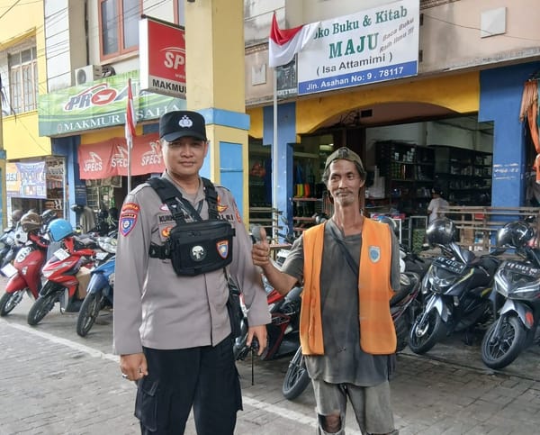 Hadir di Tengah Aktivitas Masyarakat, Personel Pos Polisi Serayu Polsek Pontianak Kota Gelar Patroli Rutin