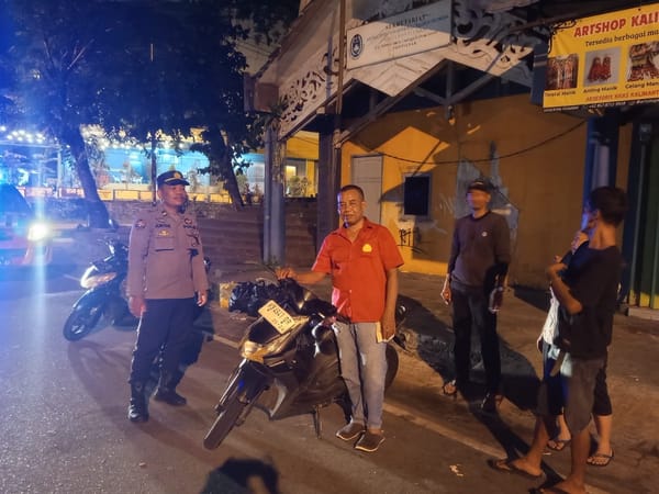 Polsek Pontianak Kota Intensifkan Patroli Malam untuk Ciptakan Situasi Kamtibmas yang Kondusif