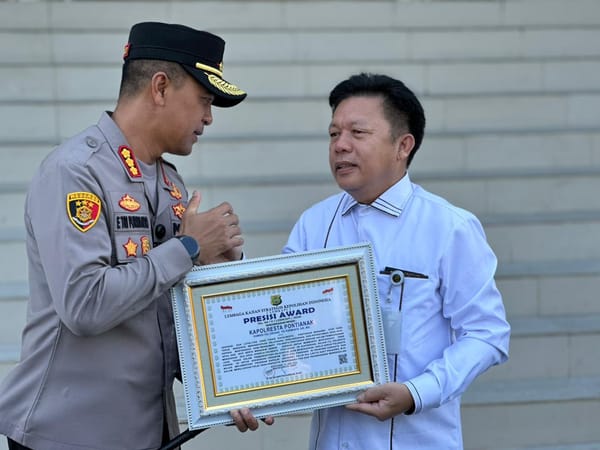 Prestasi Membanggakan, Kapolresta Pontianak Dianugerahi Presisi Award oleh Lemkapi
