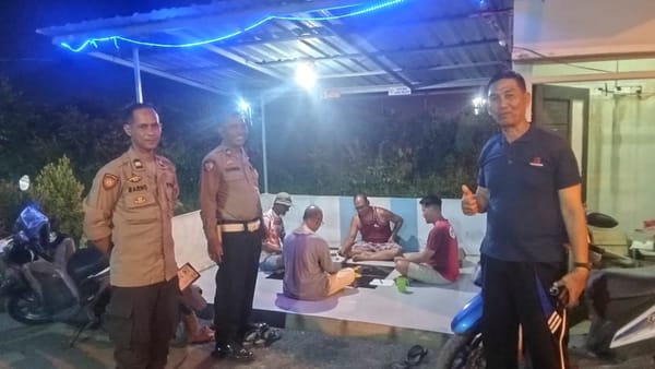 Melalui Patroli Malam, Enggang Timur Ajak Penjaga Malam Bersinergi Menjaga Kondusivitas Wilayah