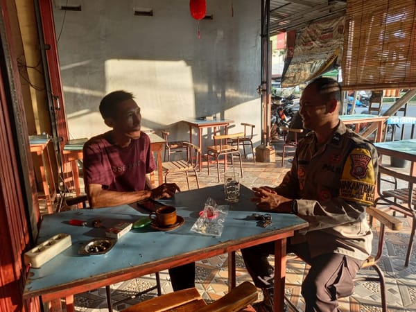 Jaga Kondusivitas Wilayah, Bhabinkamtibmas Sei Jawi Dalam Laksanakan Patroli Humanis dan Edukasi Kamtibmas