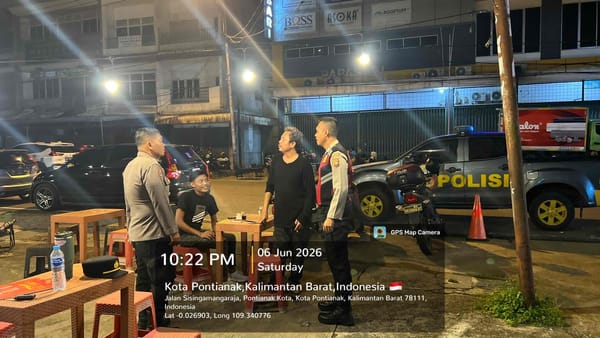 Malam Minggu, Patroli Polsek Pontianak Kota Sambangi Warga di Jalan Sisingamangaraja
