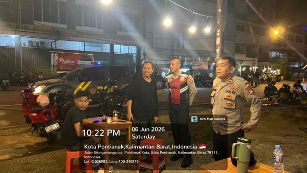 Jaga Kamtibmas Tetap Kondusif, Polsek Pontianak Kota Sambangi Masyarakat di Jalan Sisingamangaraja Saat Malam Minggu