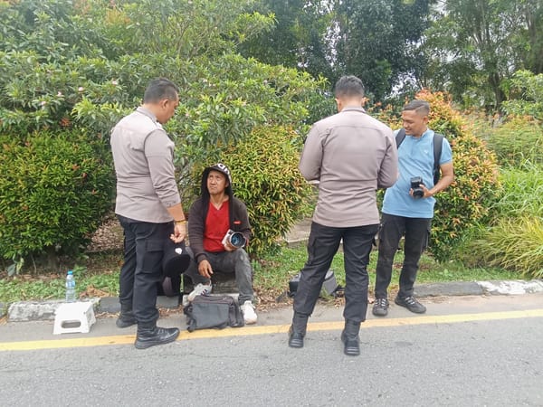 Patroli Humanis di CFD, Polsek Pontianak Selatan Hadir Jaga Keamanan dan Kenyamanan Warga