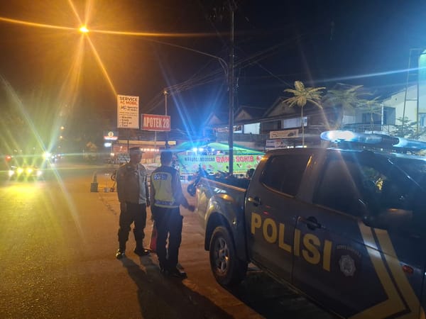 Pastikan Situasi Aman dan Kondusif, Patroli Enggang Polsek Pontianak Utara Pantau Nobar Piala Dunia