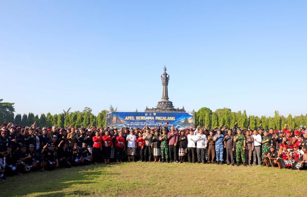 Kapolda Bali Pimpin Apel Siaga Kamtibmas, Satukan, Polri, TNI, Pecalang dan Masyarakat Bali Jaga Keamanan Pulau Dewata