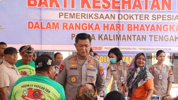 Bakti Kesehatan HUT Bhayangkara ke-80 Polda Kalteng Hadirkan Layanan Gratis dan Tebar Kebahagiaan bagi Ribuan Warga