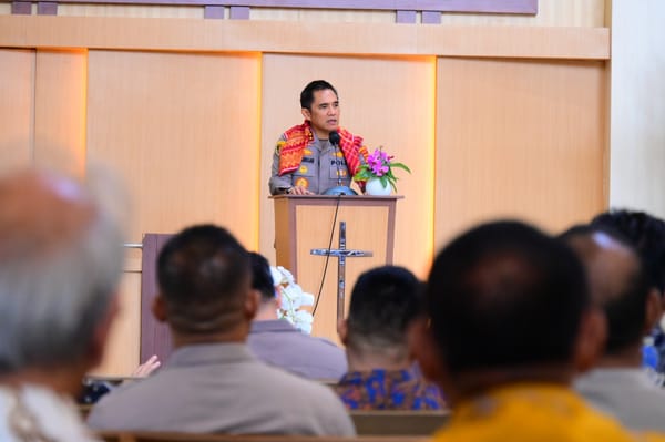 Pererat Sinergitas dan Toleransi, Kapolda Jambi Kunjungi Pengurus Gereja GBKP dan GKPS di Kota Jambi