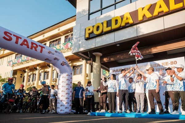 Polda Kalteng Gelar Jalan Sehat dan Fun Bike, Ribuan Peserta Antusias Sambut HUT Bhayangkara ke-80