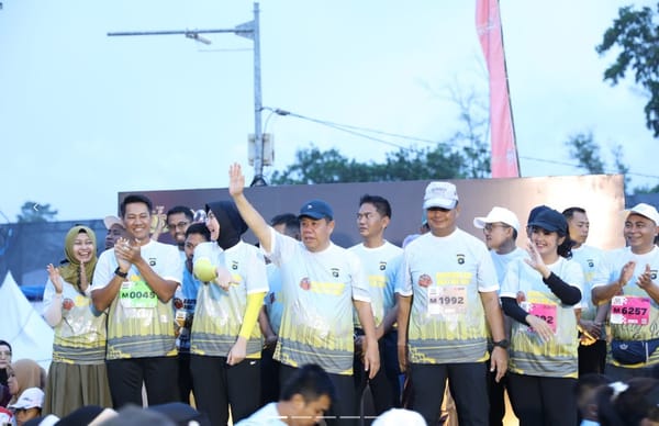 Bhayangkara Babel Run 2026 Pecah! Gubernur Hidayat dan Kapolda Lari Bersama Ribuan Warga