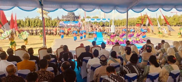 Tari Kolosal 'Bhayangkara Wilwatikta" Meriahkan Hari Bhayangkara Ke-80
