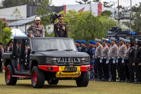 Semarak Hari Bhayangkara ke-80, Polda Kalteng Tampilkan Tari Kolosal Nyiru Usai Upacara Khidmat