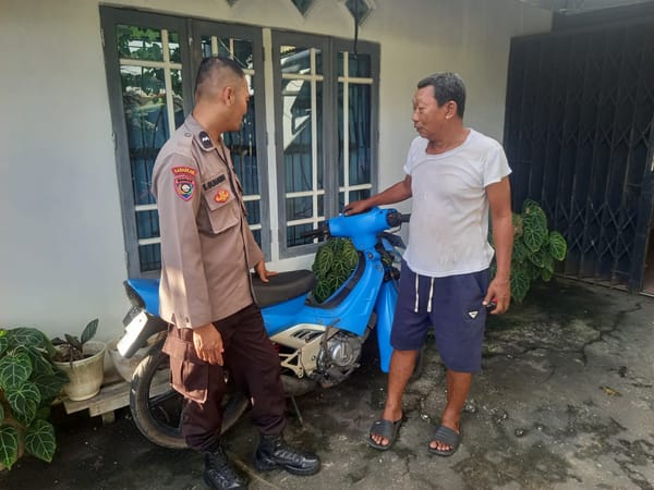 Bhabinkamtibmas Kelurahan Sei Jawi Dalam Sambangi Warga, Ingatkan Antisipasi Pencurian dan Penipuan Online