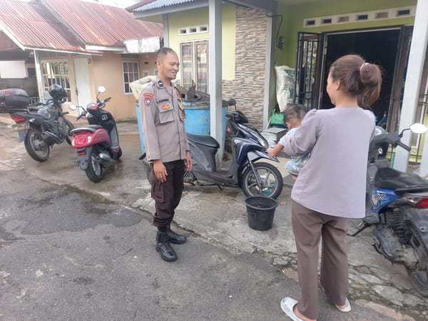 Cegah Gangguan Kamtibmas, Bhabinkamtibmas Sei Jawi Dalam Edukasi Warga tentang Pencurian dan Penipuan Online